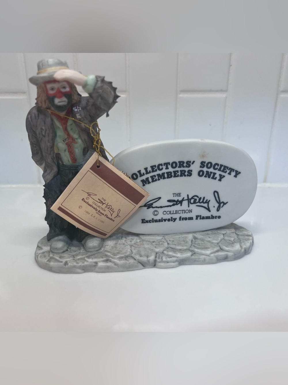 Emmett Kelly Jr Flambro Clown Collectors Society Members Only Sign Figurine